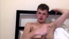 dirty twink wanks on cam and eats cum