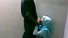 malay-skodeng awek tudung hijab kat tangga